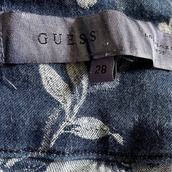 Guess Capri jeans - Picture 2 of 3